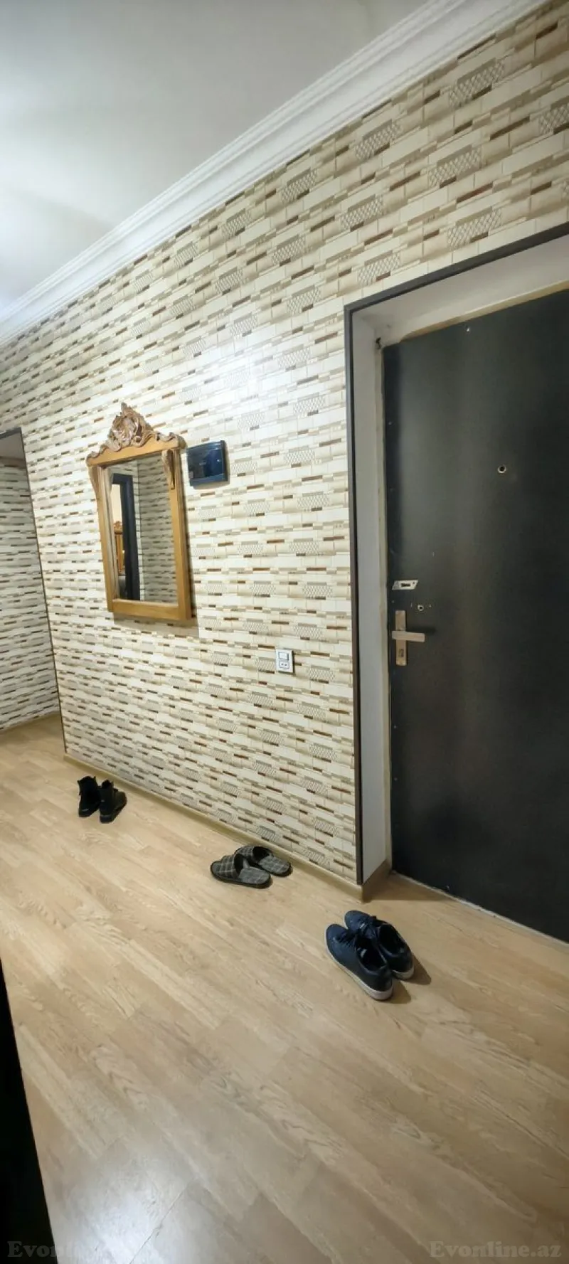 Satılır 4 otaqlı Mənzil Köhnə tikili 86 m² Binə - şəkil 2