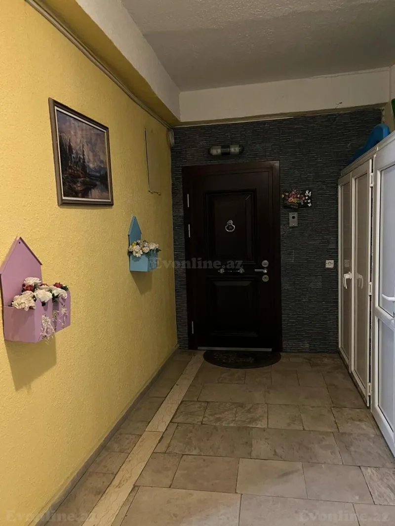 Satılır 3 otaqlı Mənzil Yeni tikili 147 m² 8-ci mikrorayon