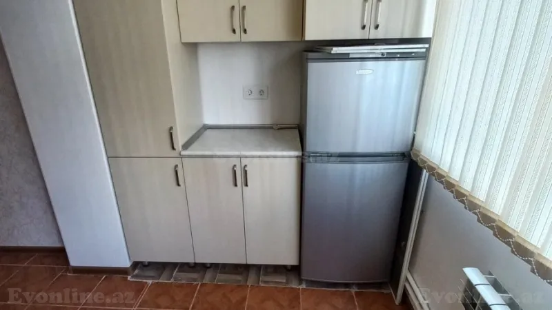 Kirayə verilir 1 otaqlı Mənzil Köhnə tikili 40 m² Elmlər Akademiyası m. - şəkil 8