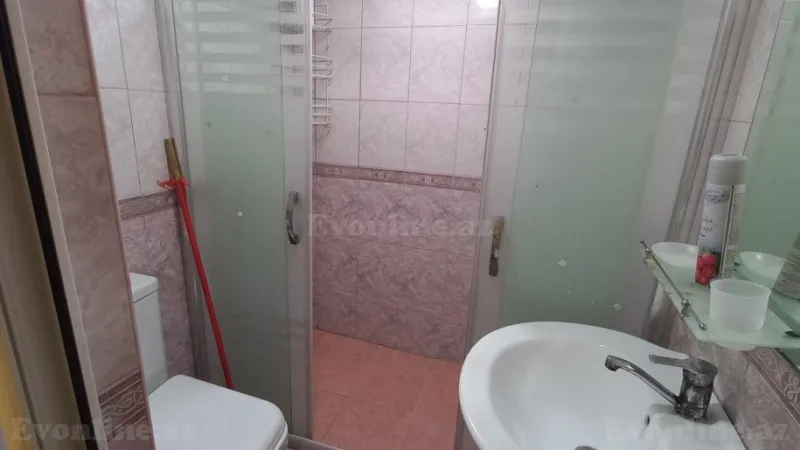 Kirayə verilir 1 otaqlı Mənzil Köhnə tikili 40 m² Elmlər Akademiyası m. - şəkil 9