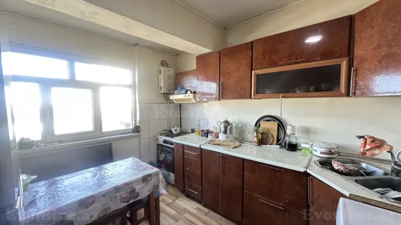 Satılır 3 otaqlı Mənzil Köhnə tikili 85 m² Suraxanı r. - şəkil 9