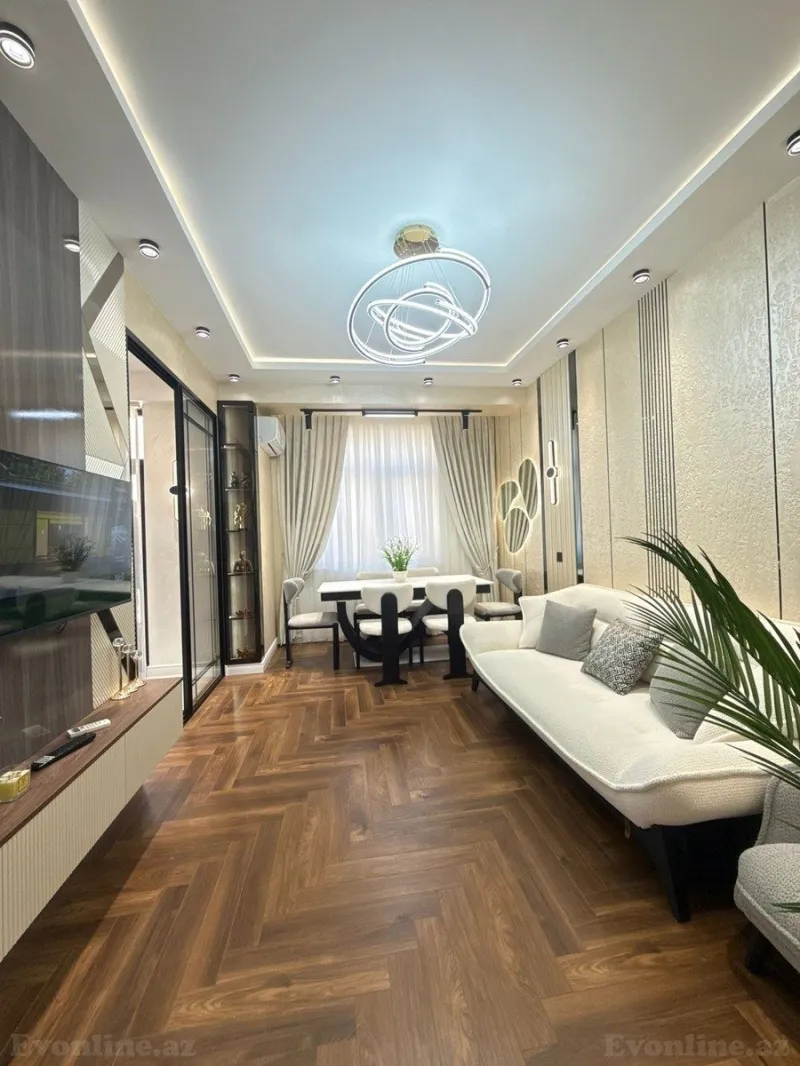 Satılır 3 otaqlı Mənzil Yeni tikili 80 m² 7-ci mikrorayon