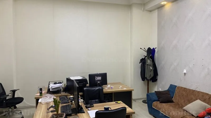 Kirayə verilir Ofis 130 m² 8-ci kilometr