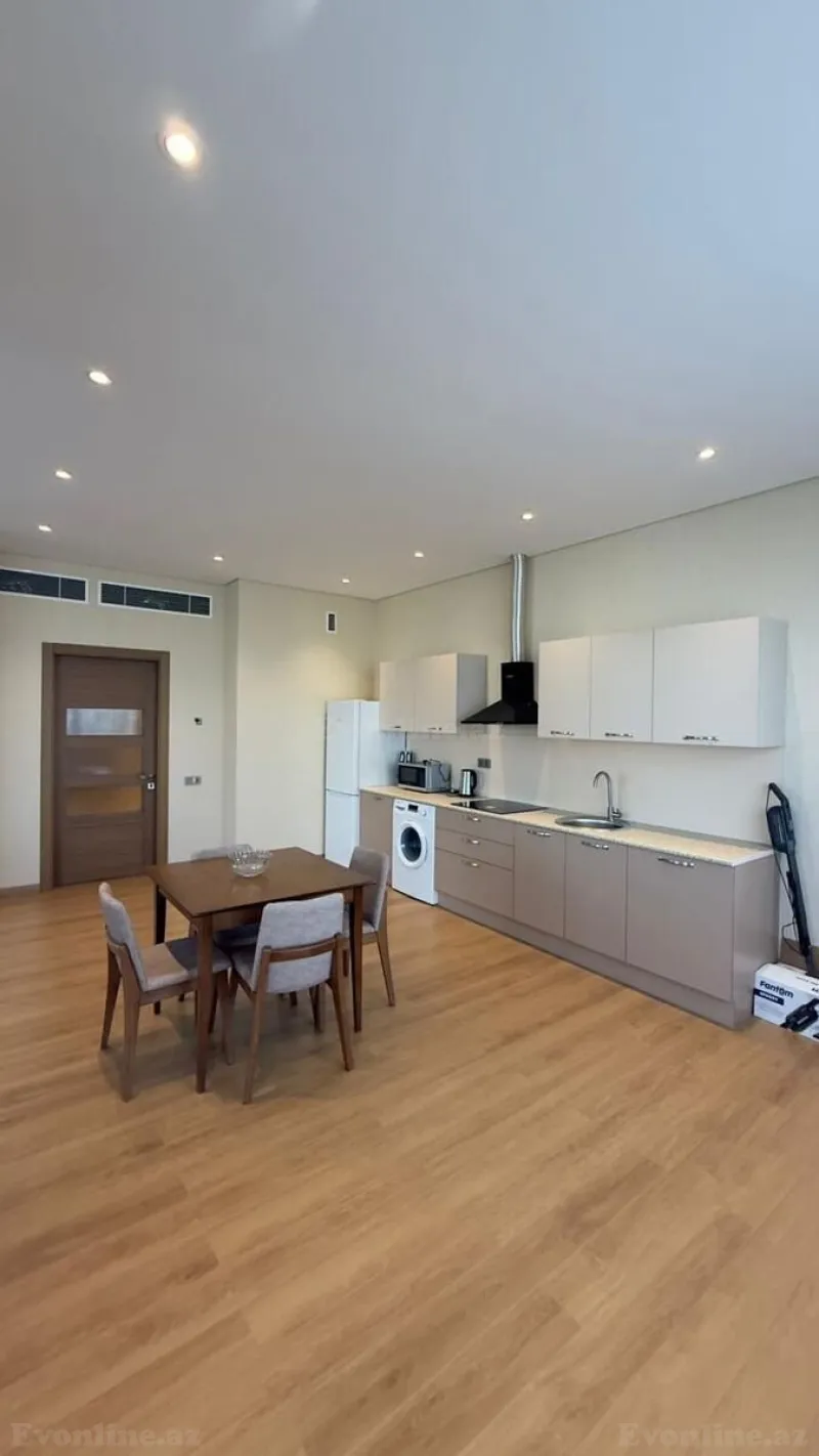 Kirayə verilir 4 otaqlı Mənzil Yeni tikili 205 m² Xətai m. - şəkil 14