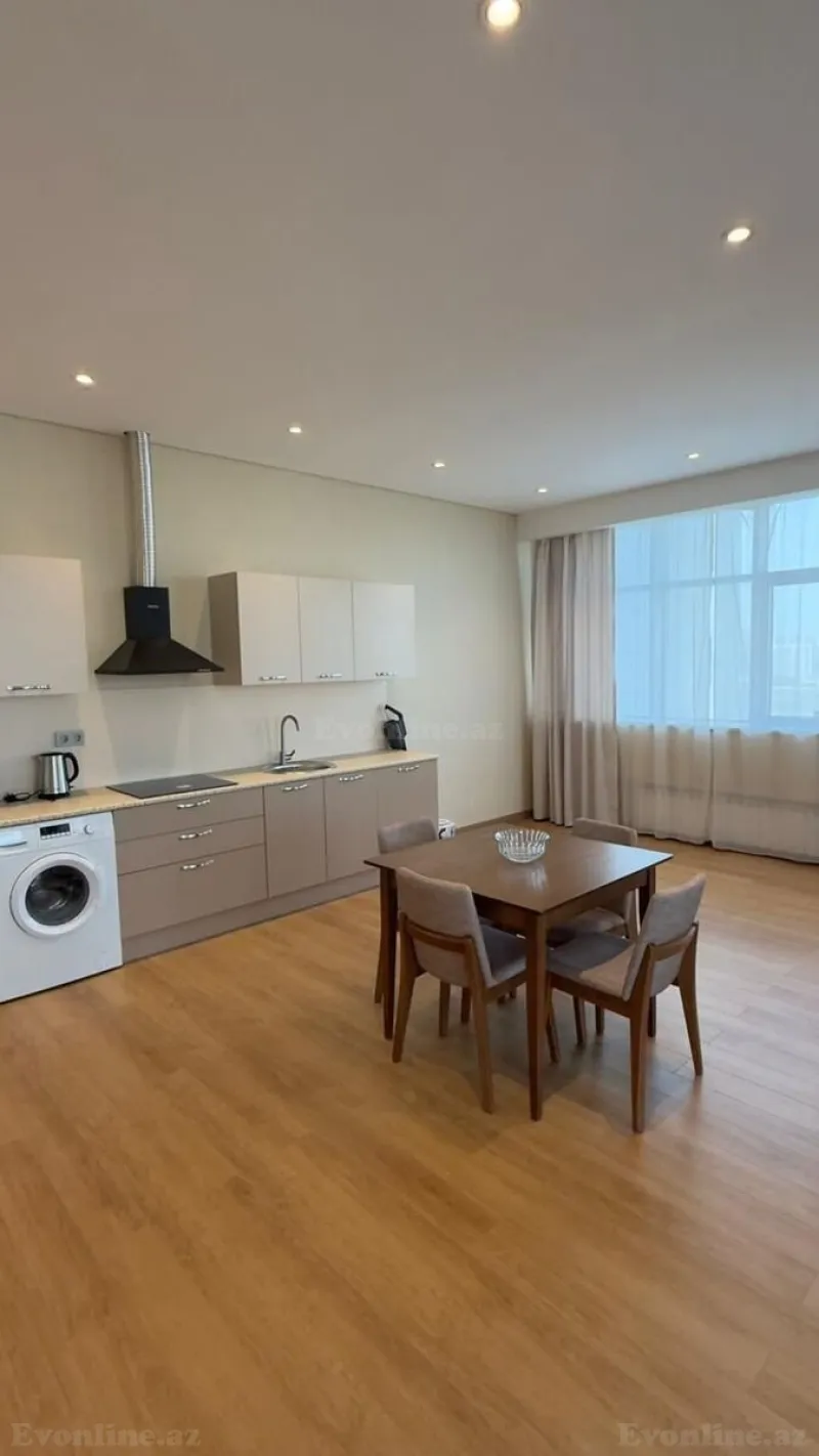 Kirayə verilir 4 otaqlı Mənzil Yeni tikili 205 m² Xətai m. - şəkil 15