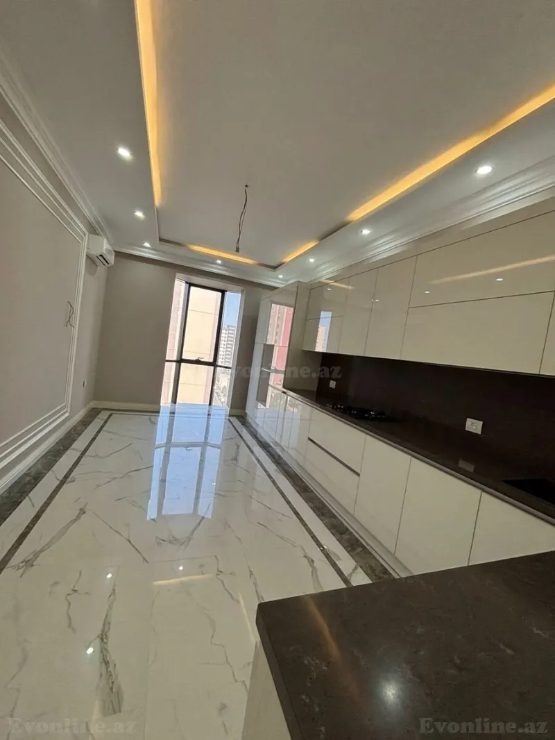 Satılır 4 otaqlı Mənzil Yeni tikili 242 m² 28 May m. - şəkil 6