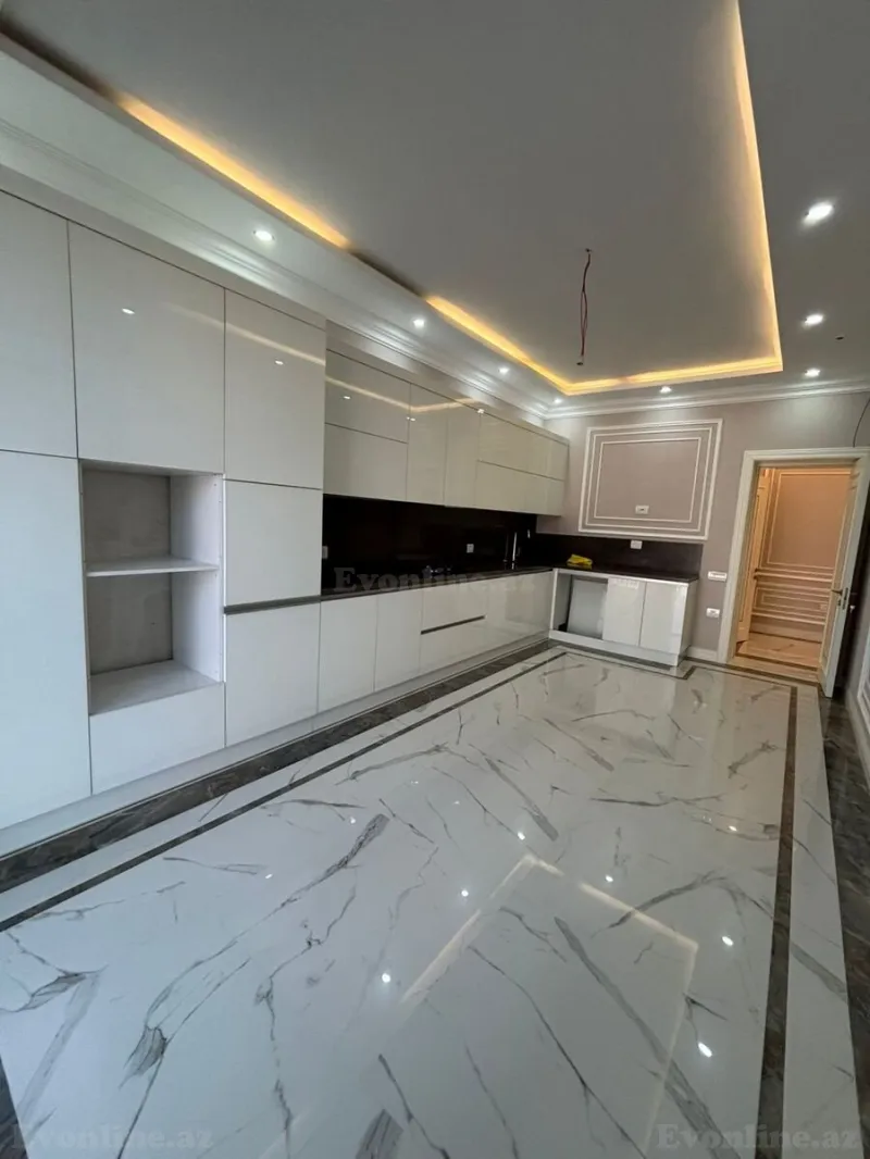 Satılır 4 otaqlı Mənzil Yeni tikili 242 m² 28 May m. - şəkil 14