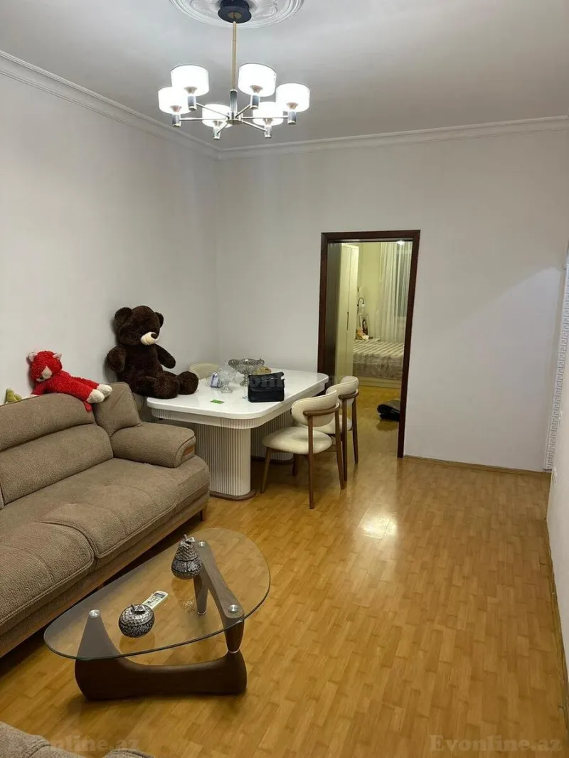 Satılır 2 otaqlı Mənzil Köhnə tikili 45 m² Yasamal