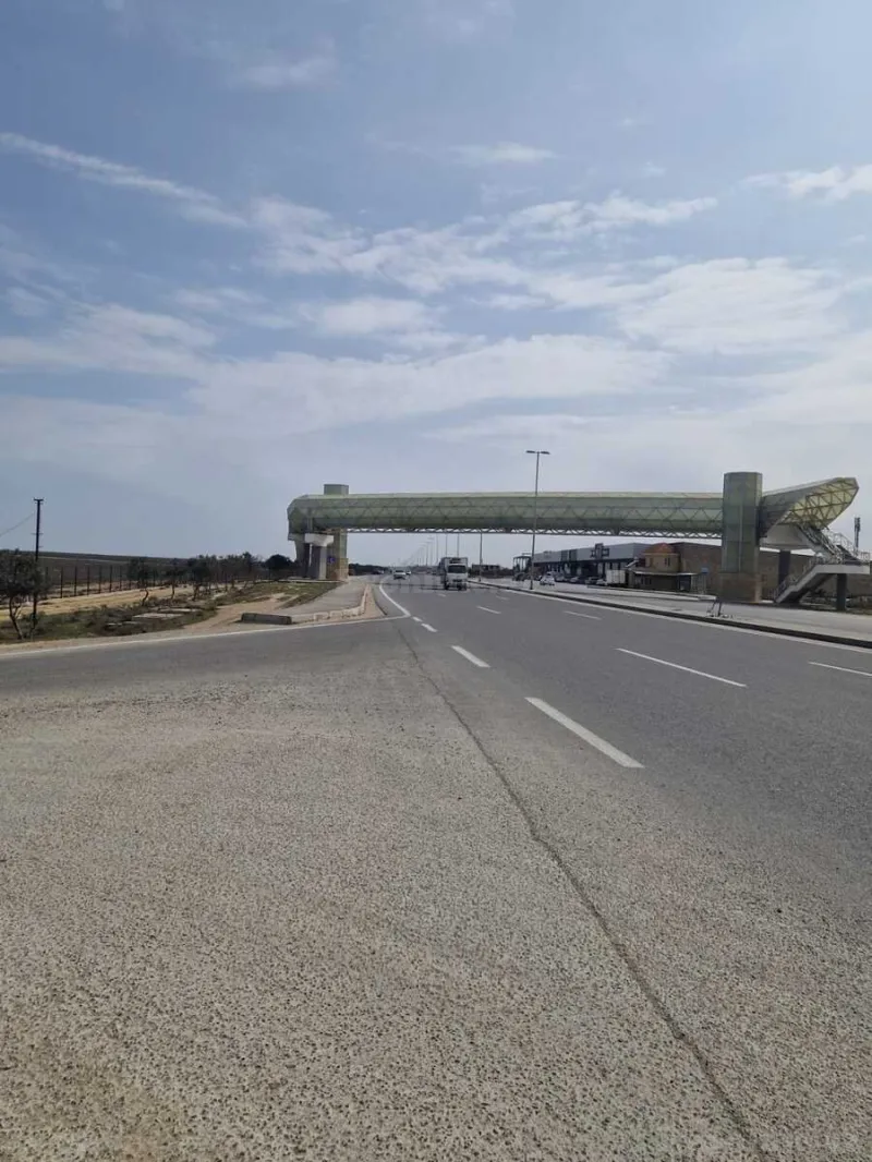 Bakı, Xəzər r., Qalada torpaq satılır