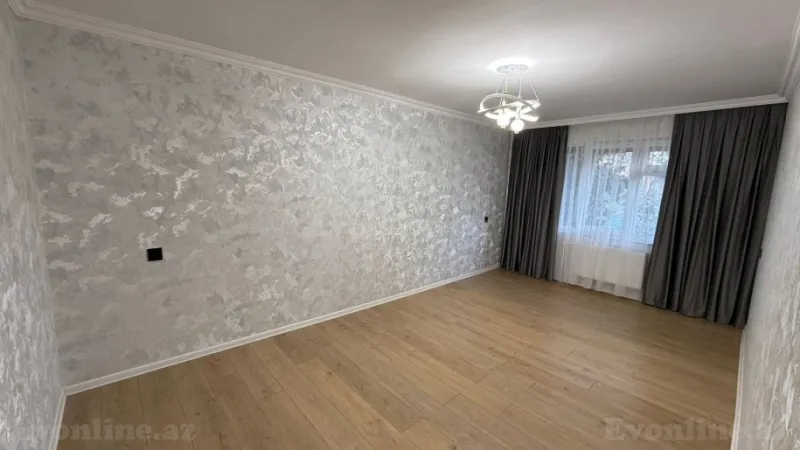 Satılır 3 otaqlı Mənzil Köhnə tikili 75 m² 8-ci kilometr