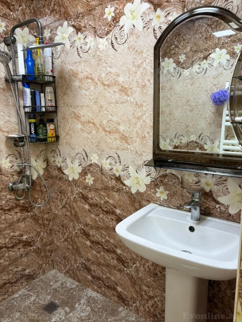 Satılır 2 otaqlı Mənzil Köhnə tikili 60 m² Sabunçu r. - şəkil 6