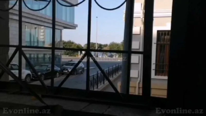 Satılır 5 otaqlı Mənzil Köhnə tikili 200 m² Bayıl - şəkil 6