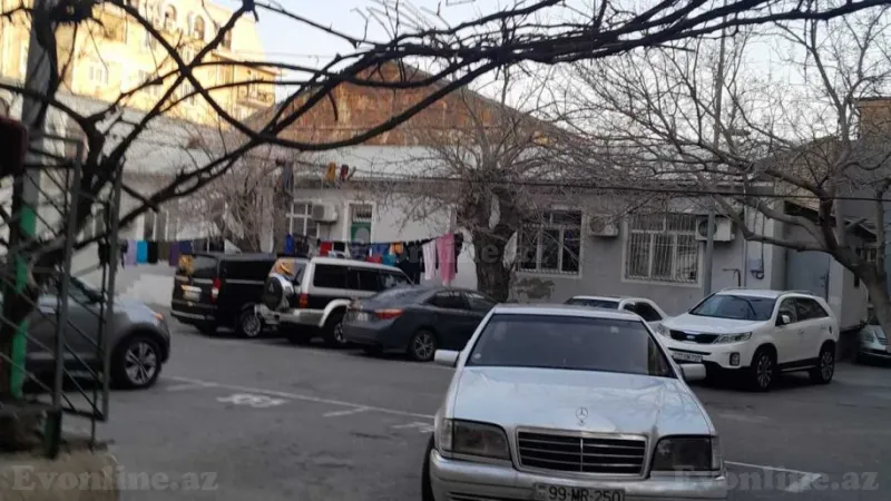 Satılır 5 otaqlı Mənzil Köhnə tikili 200 m² Bayıl - şəkil 12