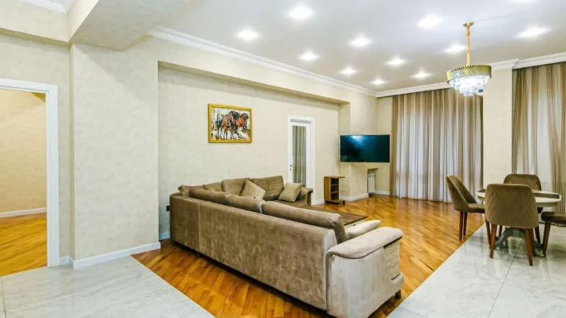 Kirayə verilir 3 otaqlı Mənzil Yeni tikili 100 m² İçərişəhər m. - şəkil 8