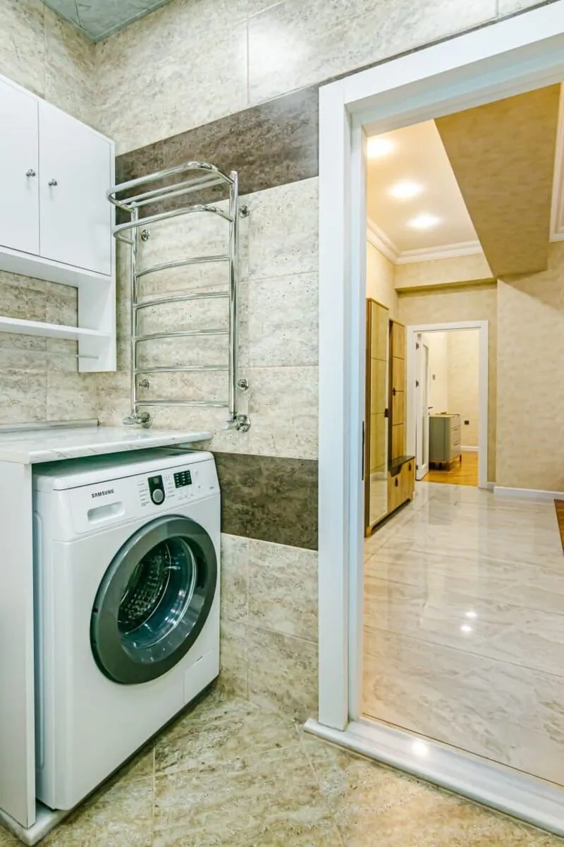 Kirayə verilir 3 otaqlı Mənzil Yeni tikili 100 m² İçərişəhər m. - şəkil 15