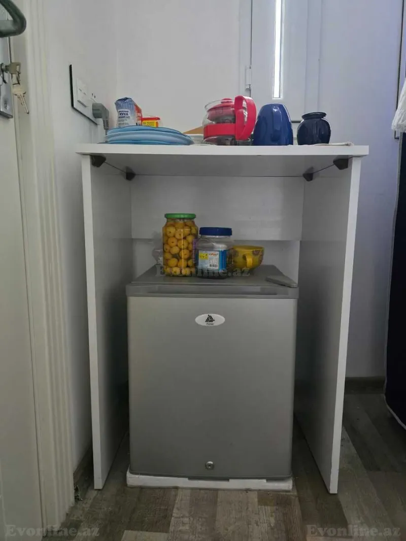 Kirayə verilir 1 otaqlı Mənzil Yeni tikili 25 m² 28 May m. - şəkil 3