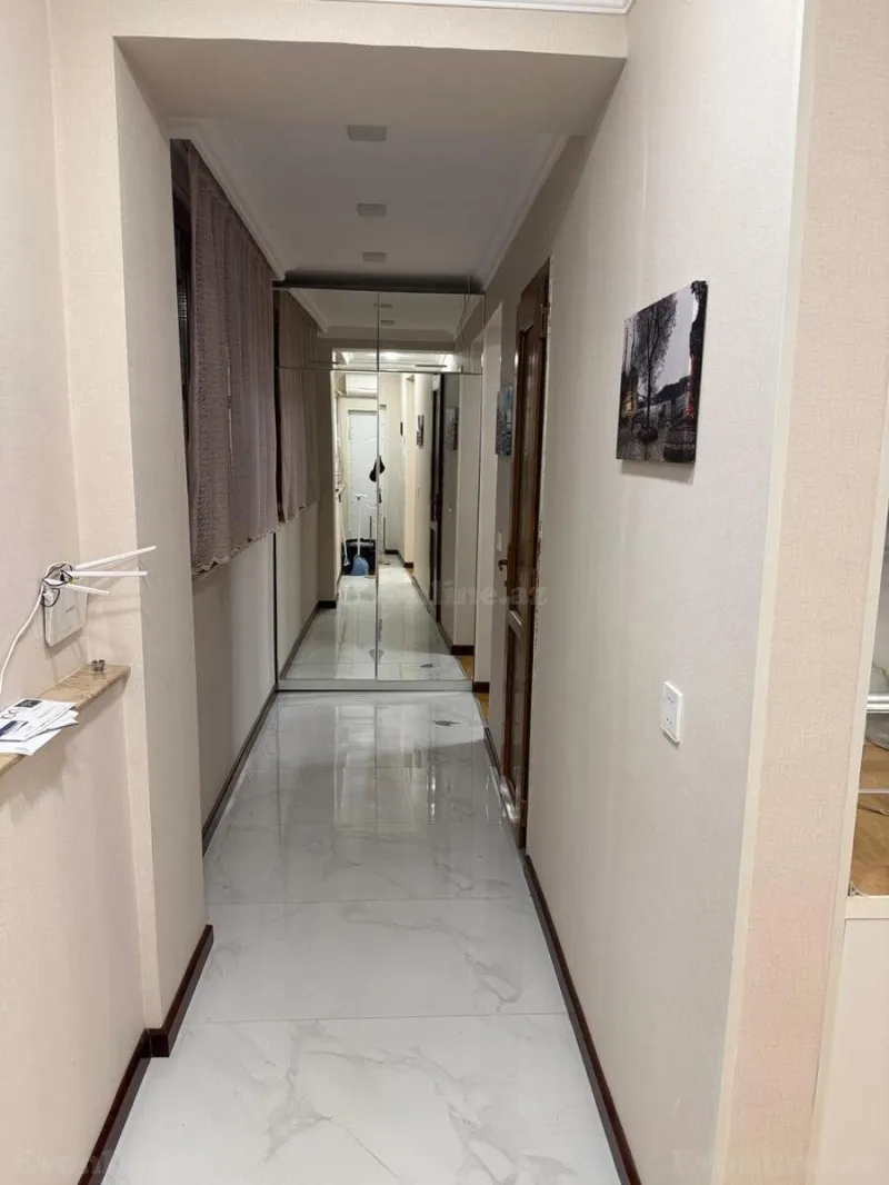 Satılır 3 otaqlı Mənzil Yeni tikili 70 m² Gənclik m. - şəkil 4