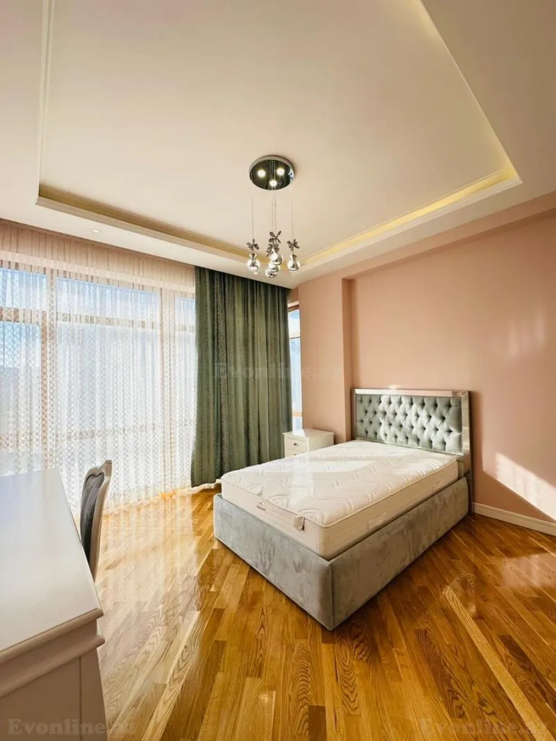 Kirayə verilir 4 otaqlı Mənzil Yeni tikili 180 m² 28 May m. - şəkil 9