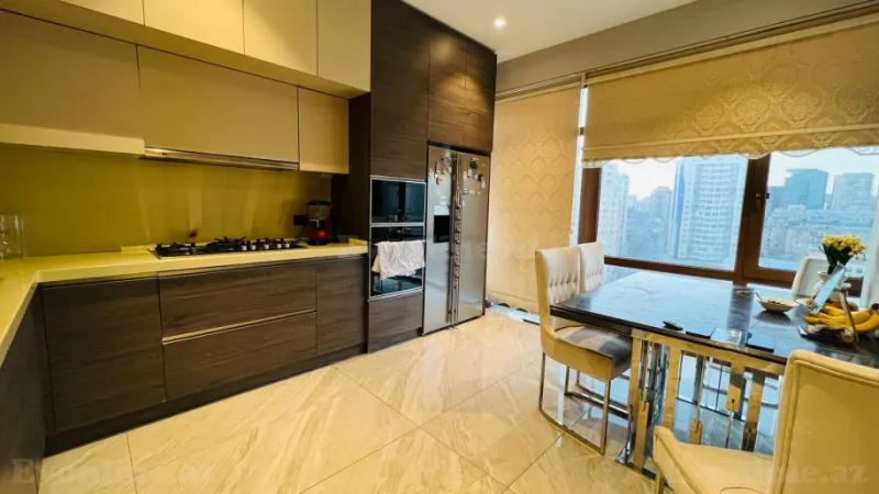 Kirayə verilir 4 otaqlı Mənzil Yeni tikili 180 m² 28 May m. - şəkil 10