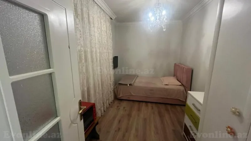 Satılır 4 otaqlı Mənzil Köhnə tikili 100 m² Xətai m. - şəkil 7