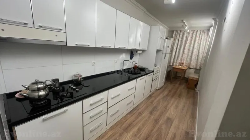 Satılır 4 otaqlı Mənzil Köhnə tikili 100 m² Xətai m. - şəkil 9