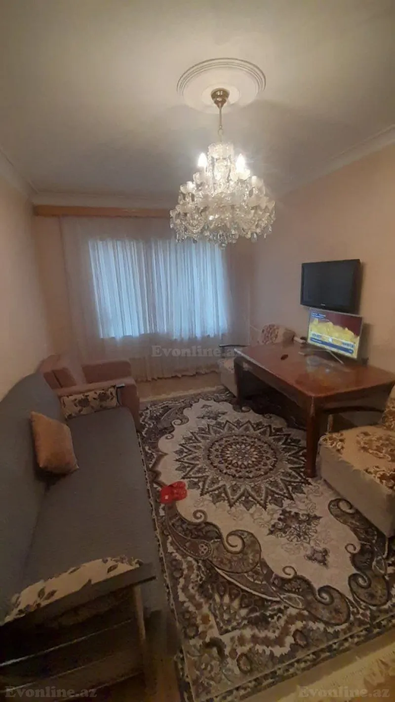 Satılır 2 otaqlı Mənzil Köhnə tikili 60 m² 4-cü mikrorayon