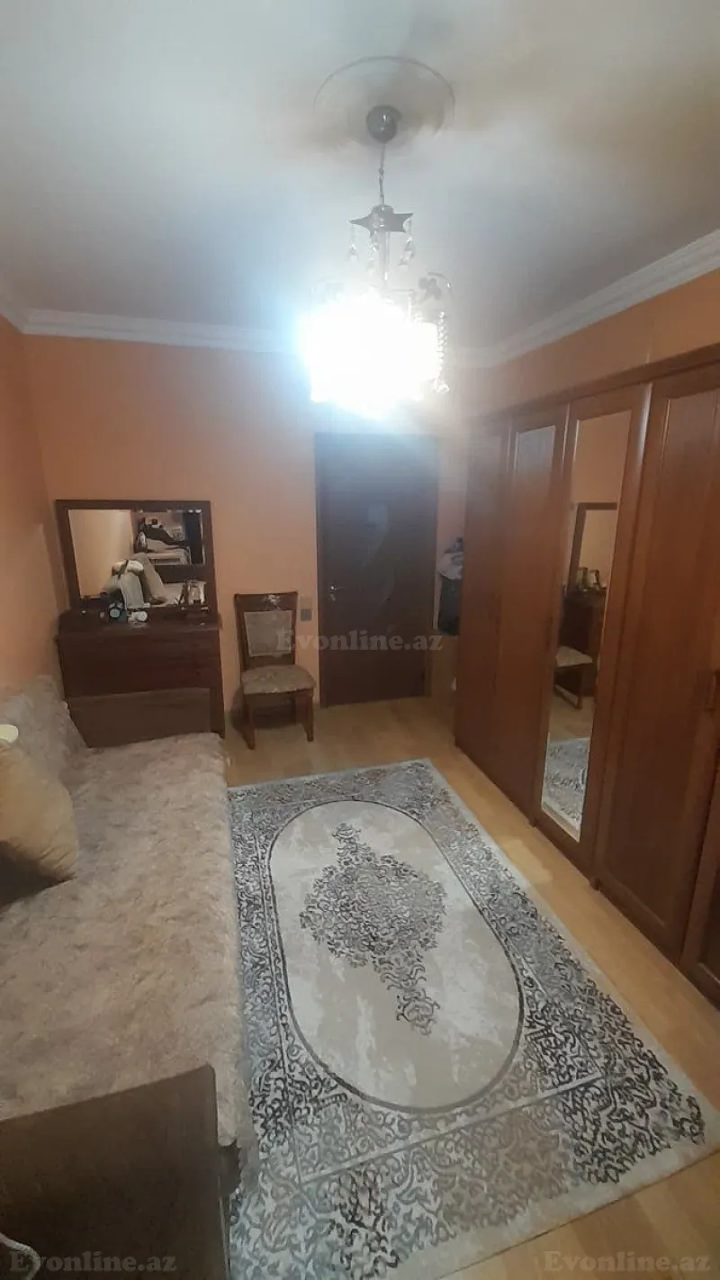 Satılır 2 otaqlı Mənzil Köhnə tikili 60 m² 4-cü mikrorayon - şəkil 3