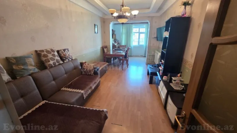 Satılır 2 otaqlı Mənzil Köhnə tikili 65 m² Elmlər Akademiyası m.