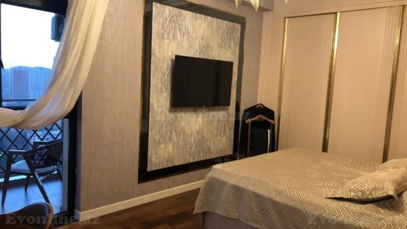 Satılır 3 otaqlı Mənzil Yeni tikili 125 m² Qara Qarayev m. - şəkil 2