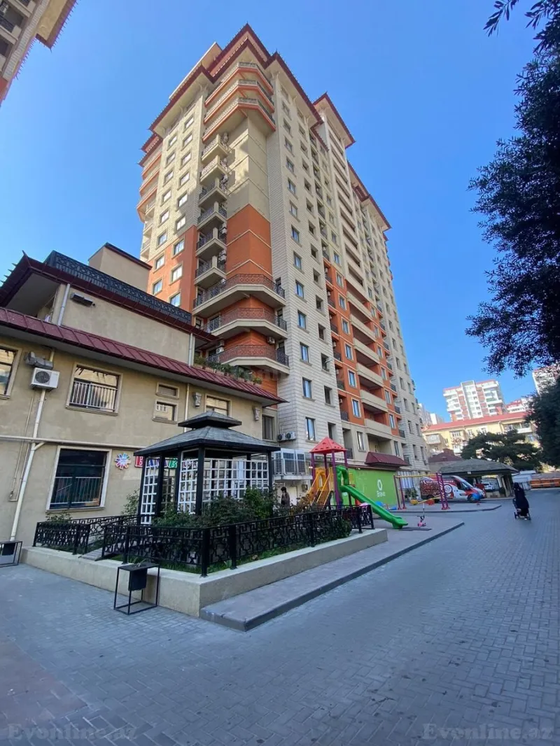 Satılır 3 otaqlı Mənzil Yeni tikili 125 m² Qara Qarayev m. - şəkil 12