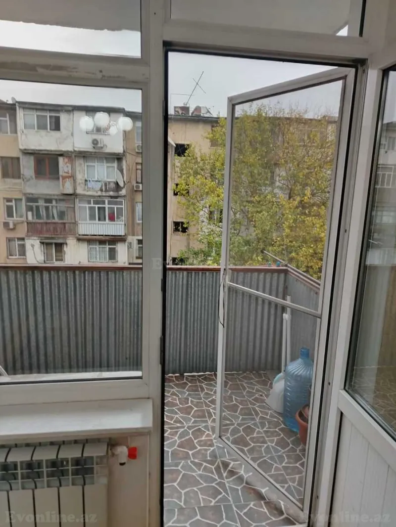Kirayə verilir 1 otaqlı Mənzil Köhnə tikili 32 m² İnşaatçılar m. - şəkil 4