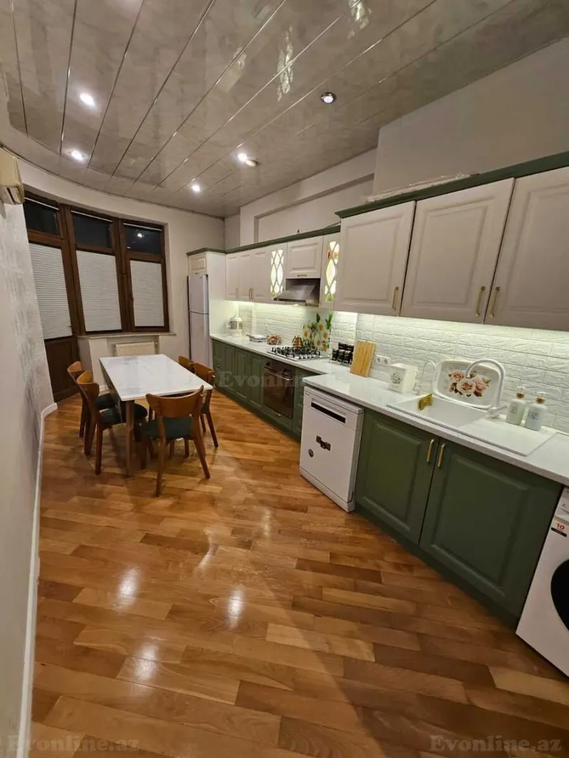 Satılır 3 otaqlı Mənzil Yeni tikili 130 m² Nəsimi r. - şəkil 2