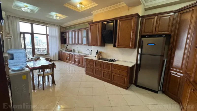 Satılır 3 otaqlı Mənzil Yeni tikili 175 m² Nəsimi r. - şəkil 6