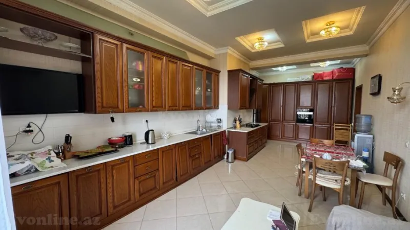 Satılır 3 otaqlı Mənzil Yeni tikili 175 m² Nəsimi r. - şəkil 8