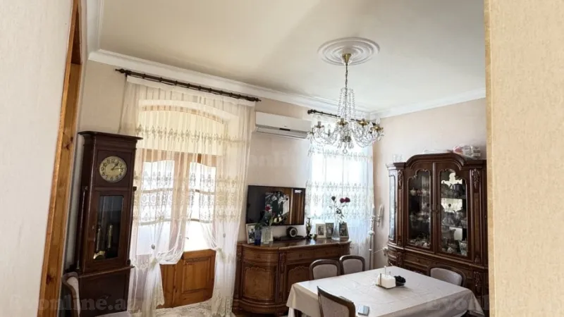 Satılır 3 otaqlı Mənzil Köhnə tikili 60 m² İçərişəhər m.