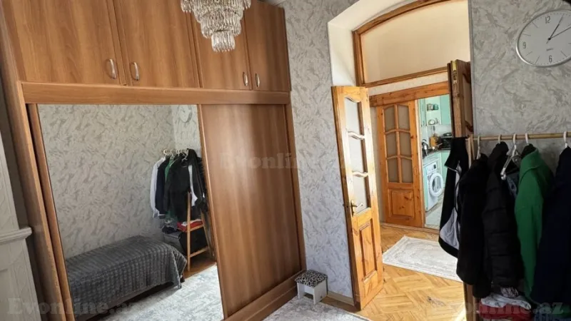 Satılır 3 otaqlı Mənzil Köhnə tikili 60 m² İçərişəhər m. - şəkil 6