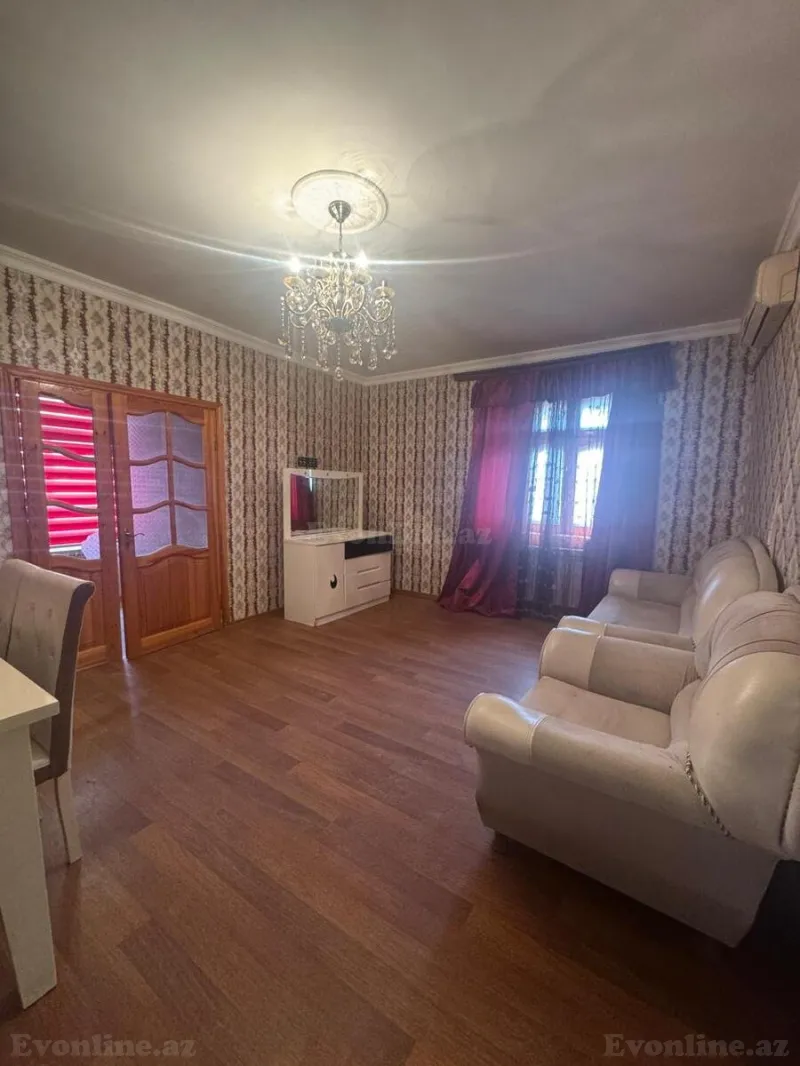 Satılır 1 otaqlı Mənzil Köhnə tikili 42 m² Suraxanı r.