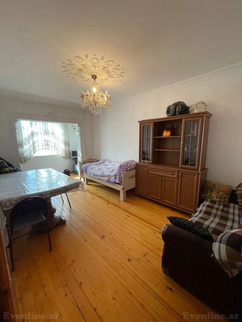 Satılır 2 otaqlı Mənzil Köhnə tikili 65 m² 8 Noyabr m. - şəkil 4