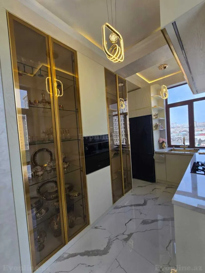 Satılır 3 otaqlı Mənzil Yeni tikili 160 m² 8 Noyabr m. - şəkil 18