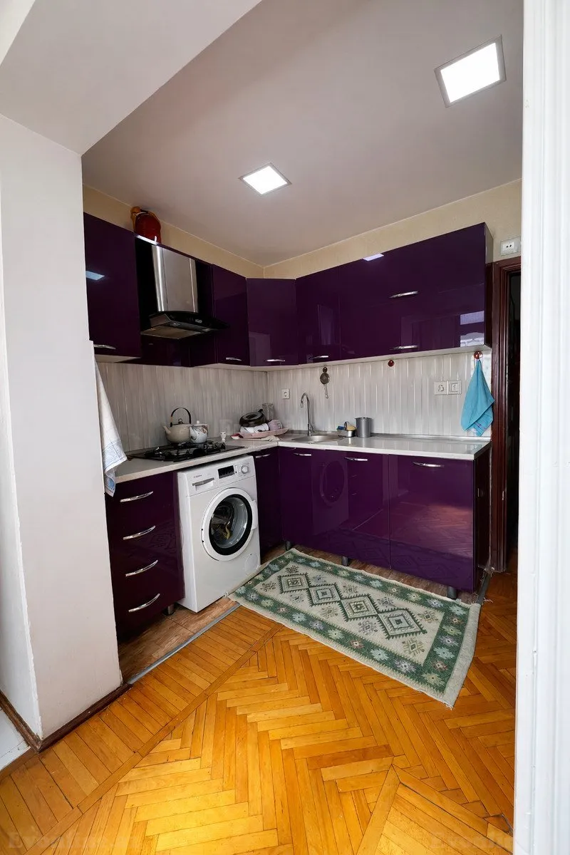 Satılır 5 otaqlı Mənzil Köhnə tikili 130 m² Yeni Yasamal - şəkil 9