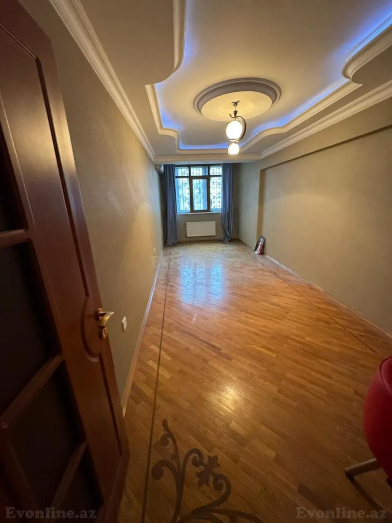 Satılır 2 otaqlı Mənzil Köhnə tikili 75 m² Xətai m. - şəkil 2