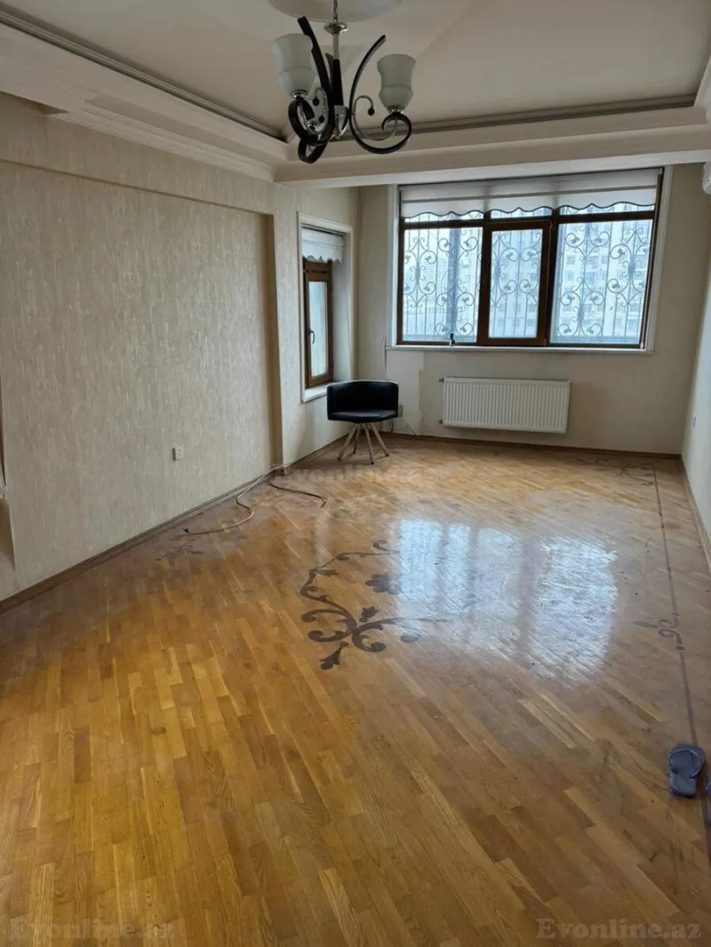 Satılır 2 otaqlı Mənzil Köhnə tikili 75 m² Xətai m. - şəkil 3