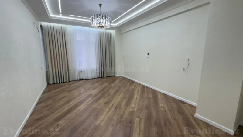 Satılır 4 otaqlı Mənzil Yeni tikili 138 m² Həzi Aslanov m. - şəkil 3