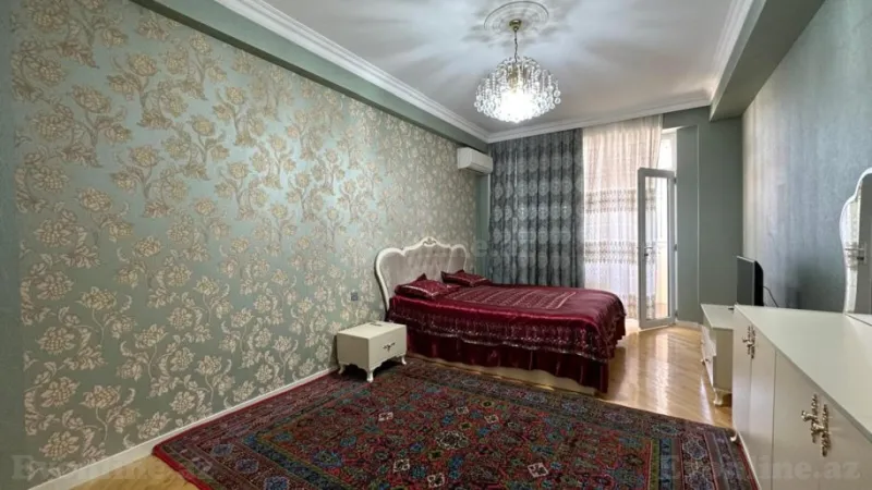 Kirayə verilir 3 otaqlı Mənzil Yeni tikili 140 m² Nizami r.