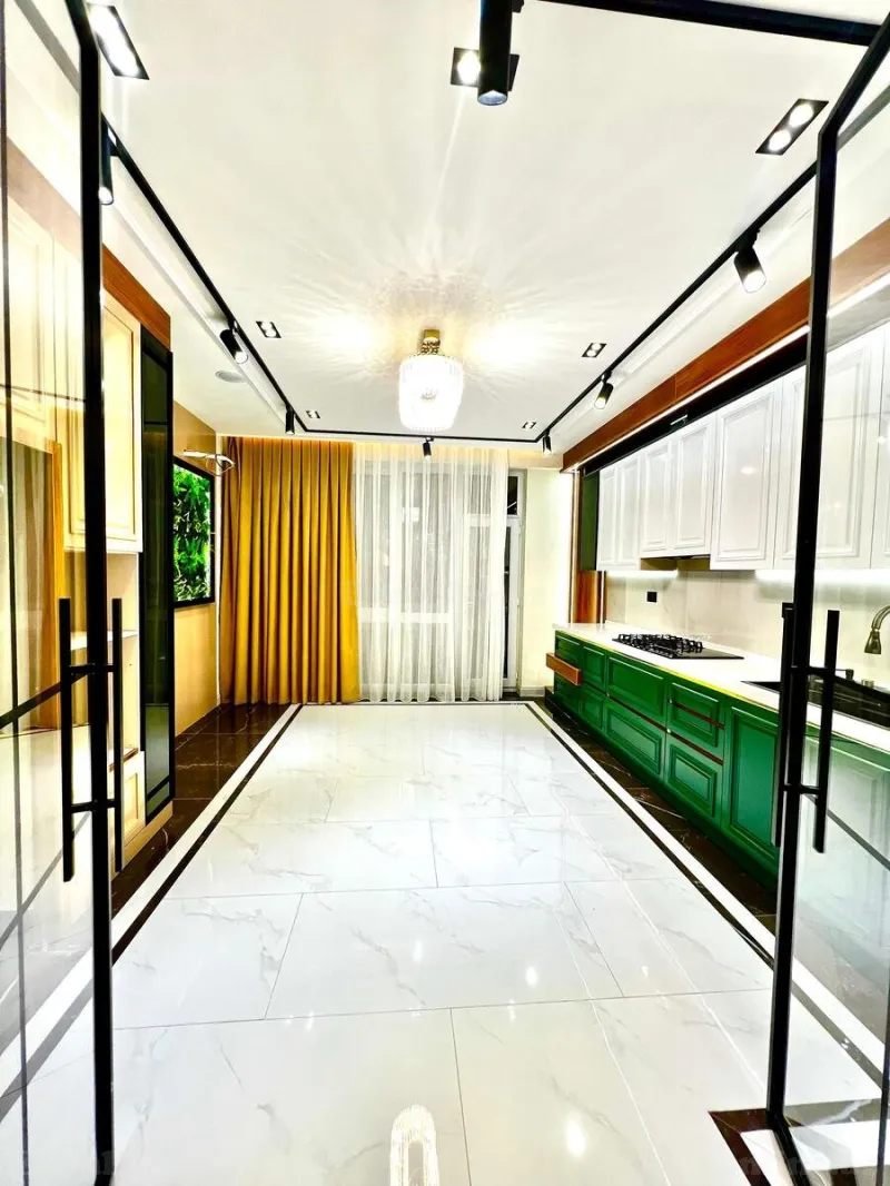 Satılır 4 otaqlı Mənzil Yeni tikili 186 m² Qara Qarayev m. - şəkil 3