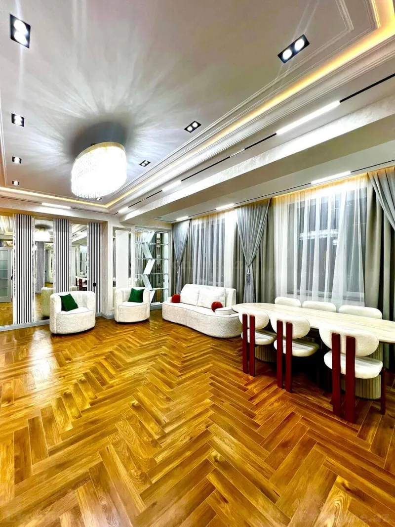 Satılır 4 otaqlı Mənzil Yeni tikili 186 m² Qara Qarayev m. - şəkil 6