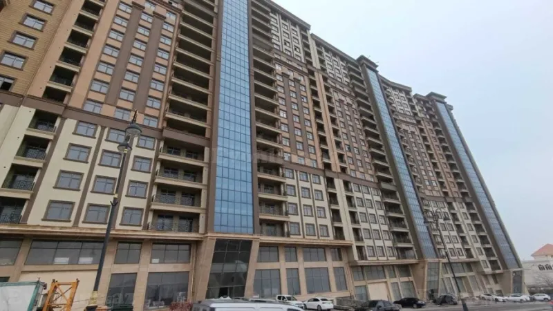 Satılır 4 otaqlı Mənzil Yeni tikili 185 m² Xətai r.