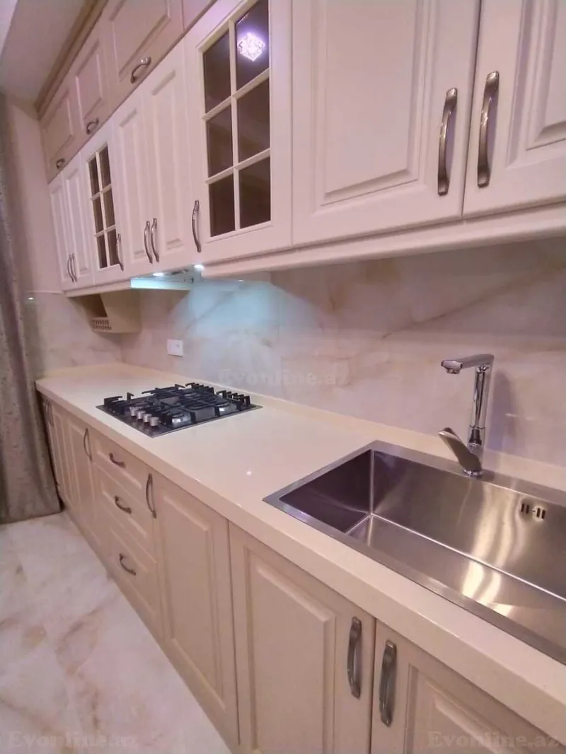 Kirayə verilir 3 otaqlı Mənzil Yeni tikili 130 m² Xətai r. - şəkil 5