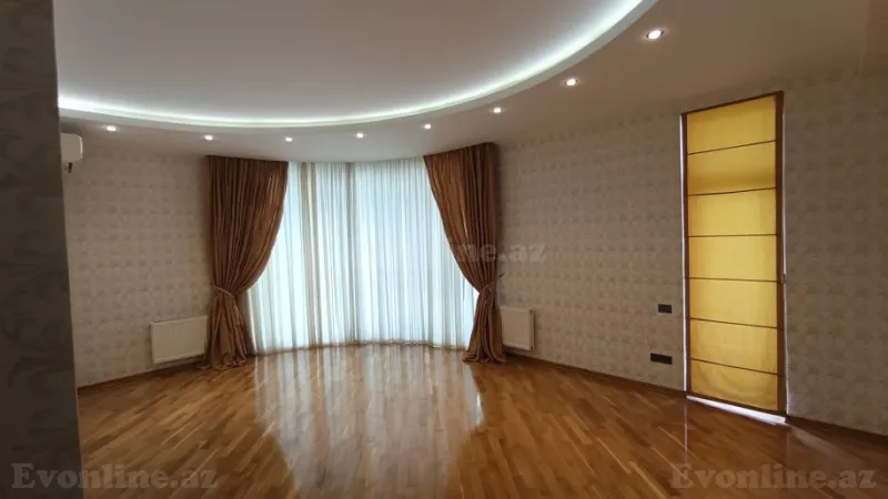 Satılır 4 otaqlı Mənzil Yeni tikili 220 m² 28 May m.