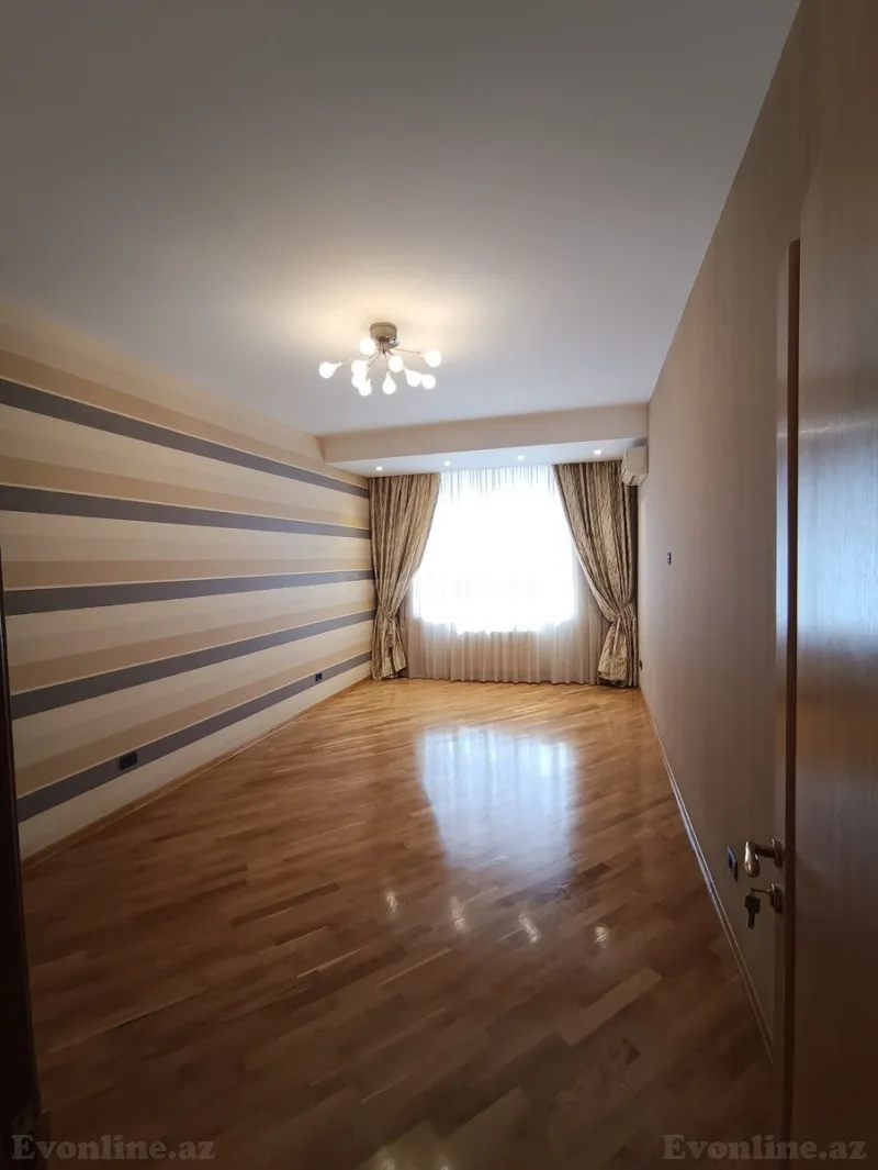 Satılır 4 otaqlı Mənzil Yeni tikili 220 m² 28 May m. - şəkil 6